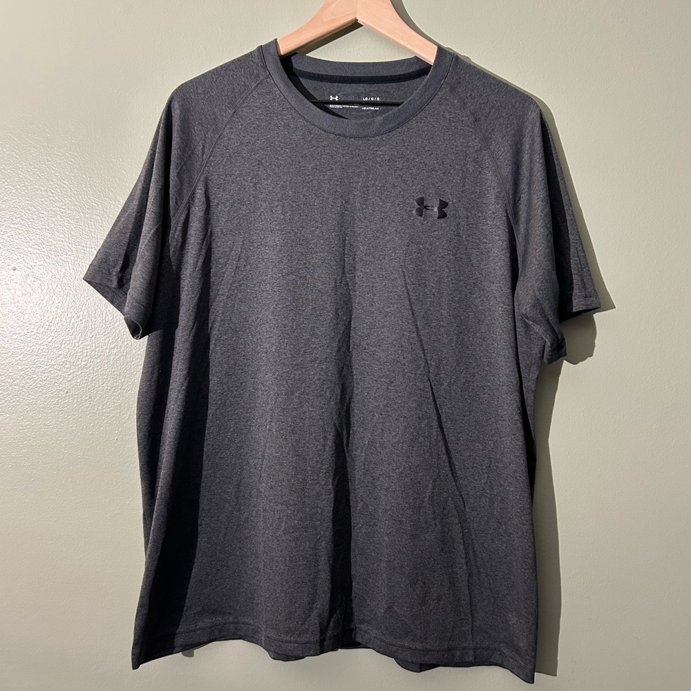 Under Armour Men's Dark Gray Short Sleeve Tee